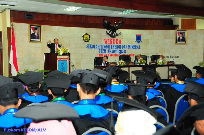 Menteri ESDM Wisuda 426 Mahasiswa STEM Akamigas Tahun Akademik 2013/2014